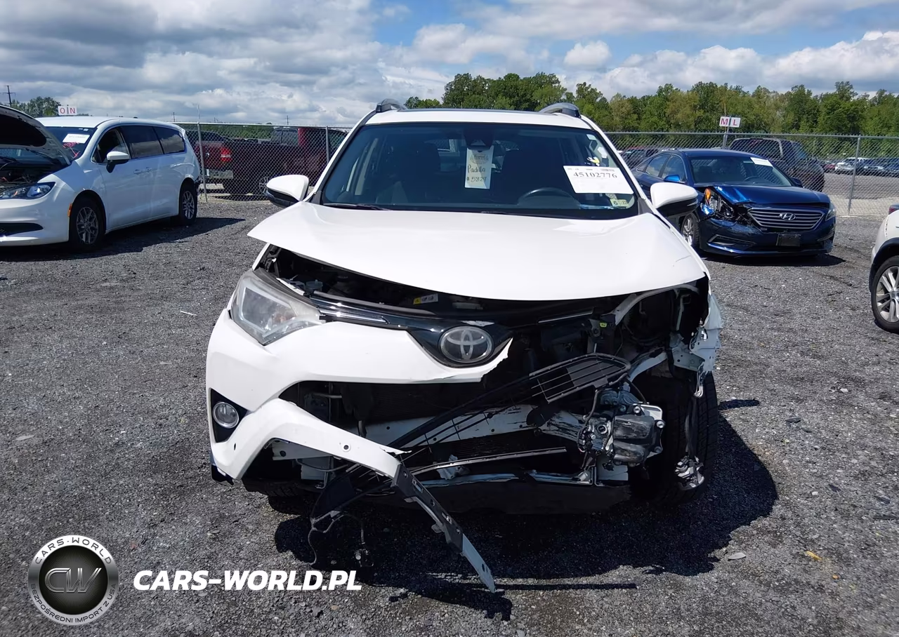 2018 Toyota Rav4 Xle VIN:JTMRFREV2JJ178034 - 13