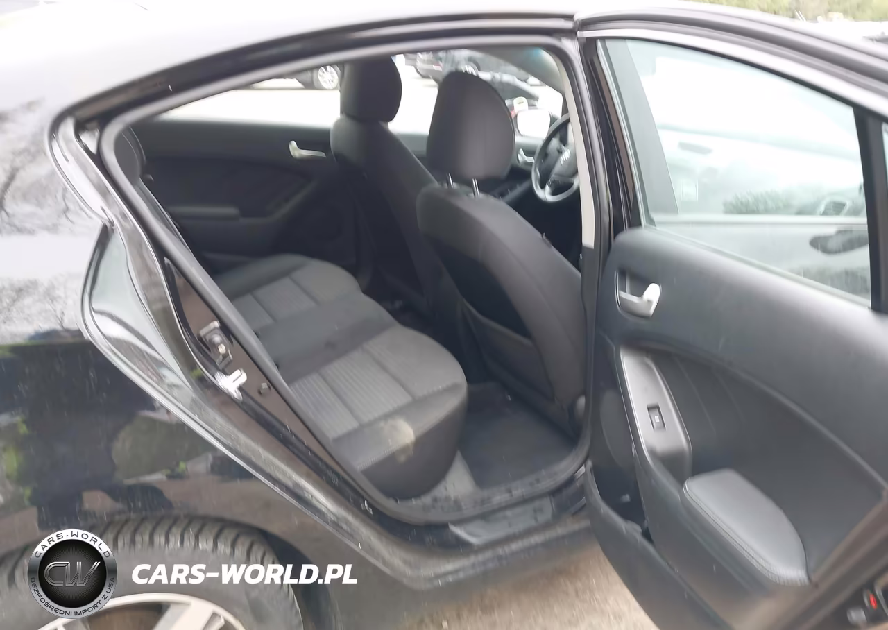 2018 Kia Forte Lx VIN:3KPFL4A70JE170274 - 8