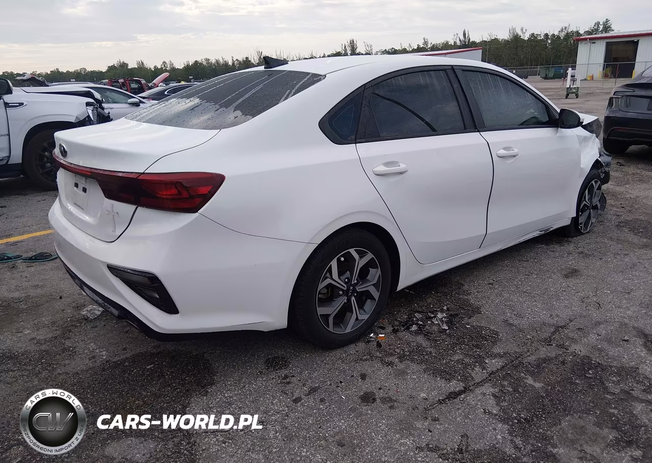 2021 Kia Forte Lxs VIN:3KPF24AD0ME383044 - 4