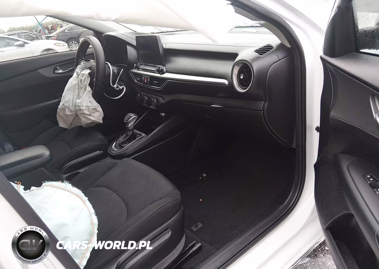 2021 Kia Forte Lxs VIN:3KPF24AD0ME383044 - 5