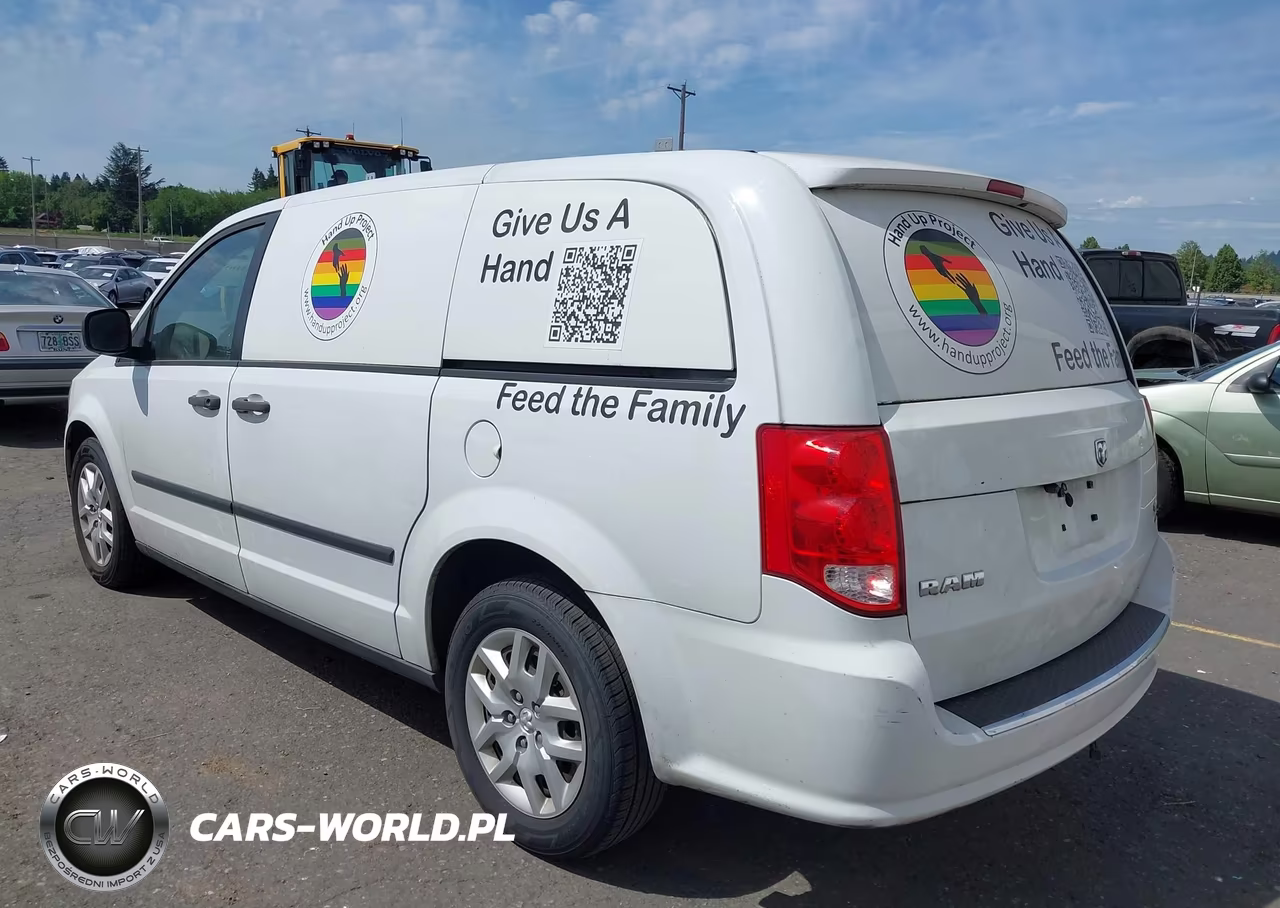 2015 Ram Cargo Tradesman VIN:2C4JRGAG5FR681124 - 3