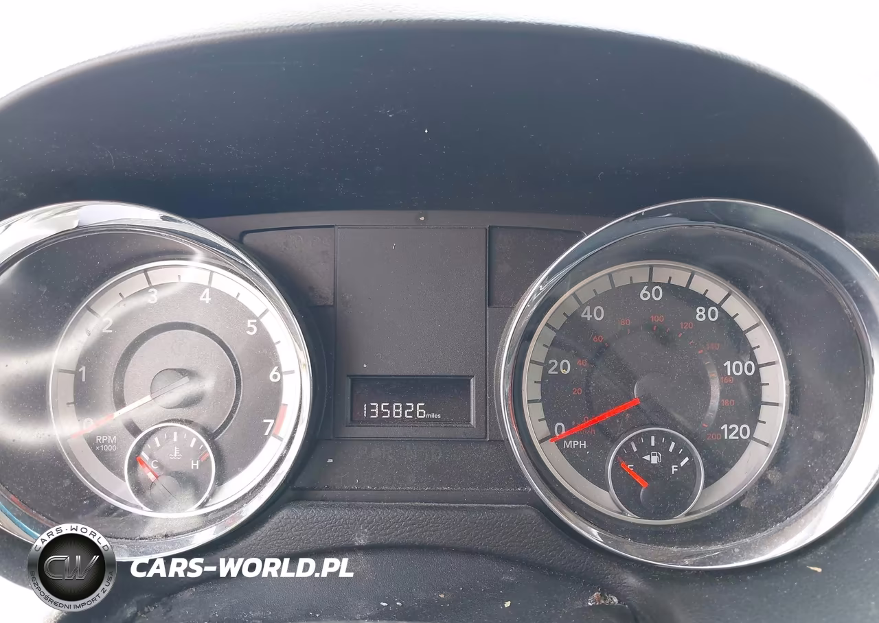 2015 Ram Cargo Tradesman VIN:2C4JRGAG5FR681124 - 7