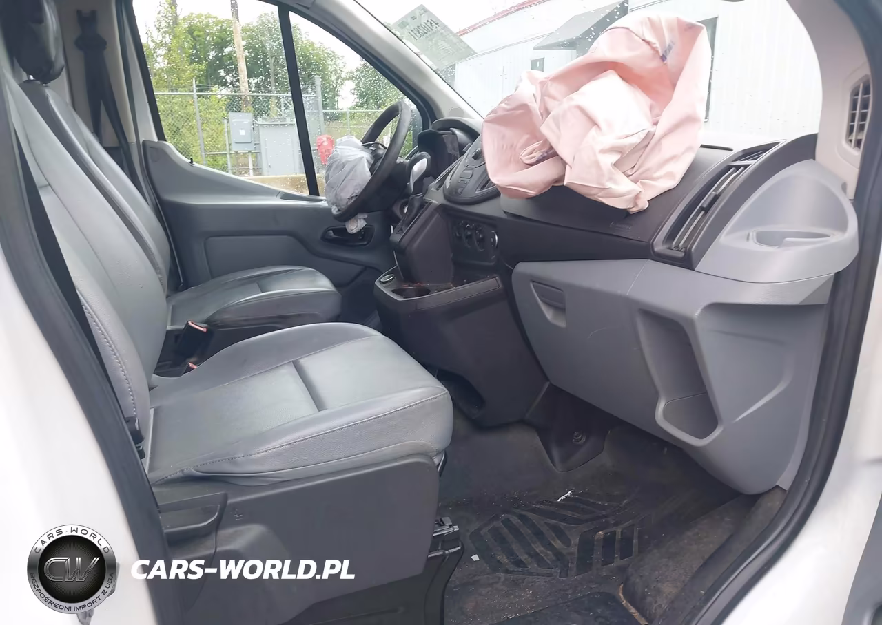 2017 Ford Transit-250 VIN:1FTYR1ZM9HKA51713 - 5