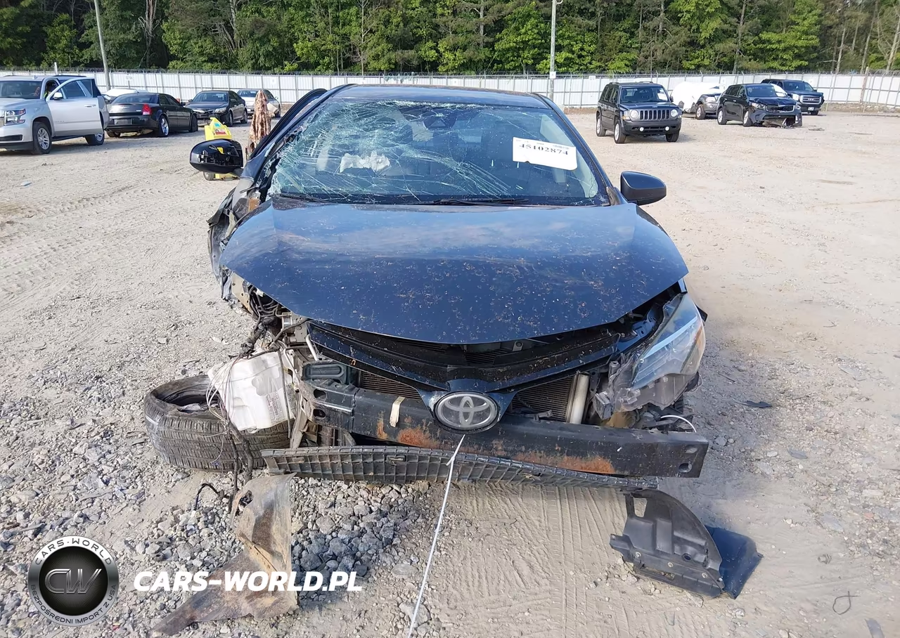 2017 Toyota Corolla Le VIN:5YFBURHE3HP663324 - 12