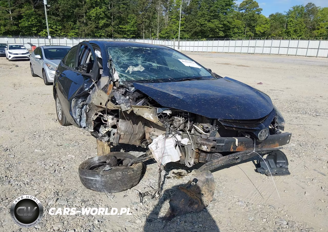 2017 Toyota Corolla Le VIN:5YFBURHE3HP663324 - 6