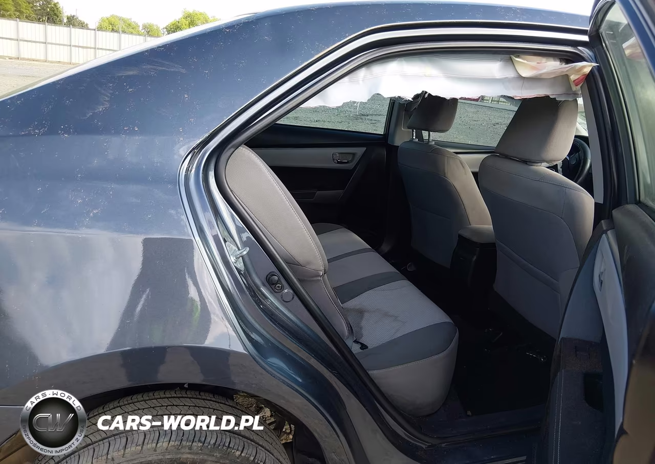 2017 Toyota Corolla Le VIN:5YFBURHE3HP663324 - 8