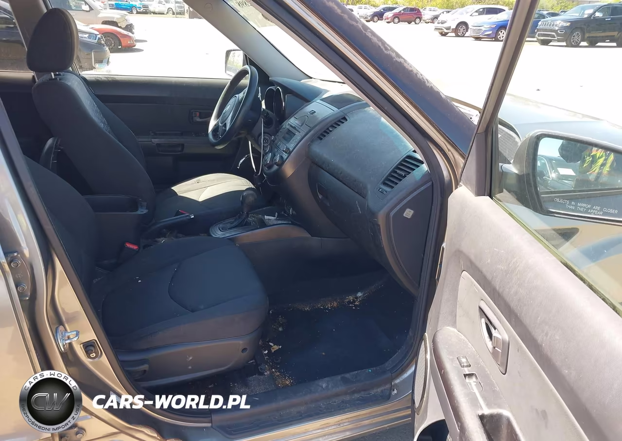 2011 Kia Soul + VIN:KNDJT2A21B7310594 - 5
