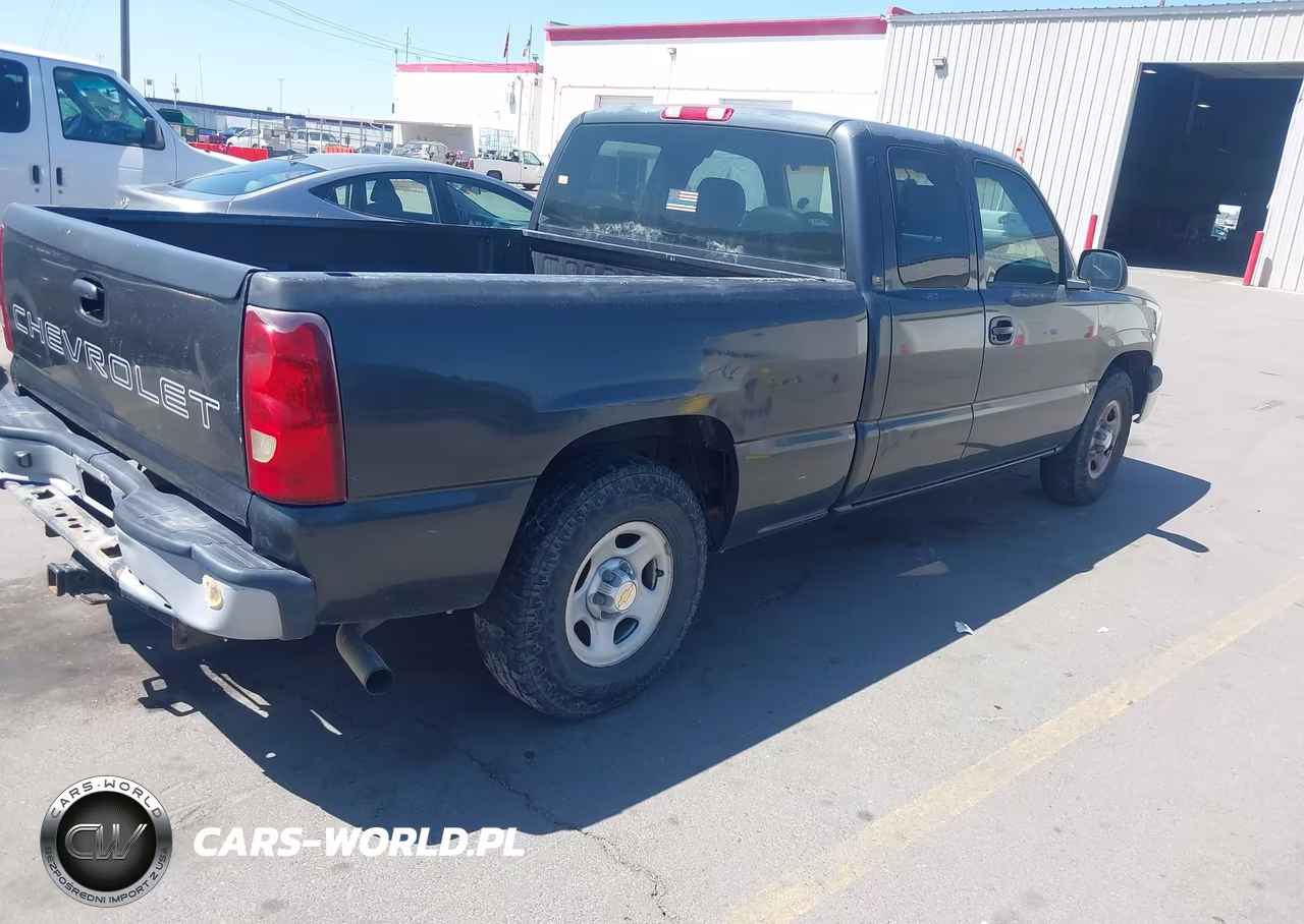 2003 Chevrolet Silverado 1500 Work Truck VIN:2GCEC19X131338292 - 4