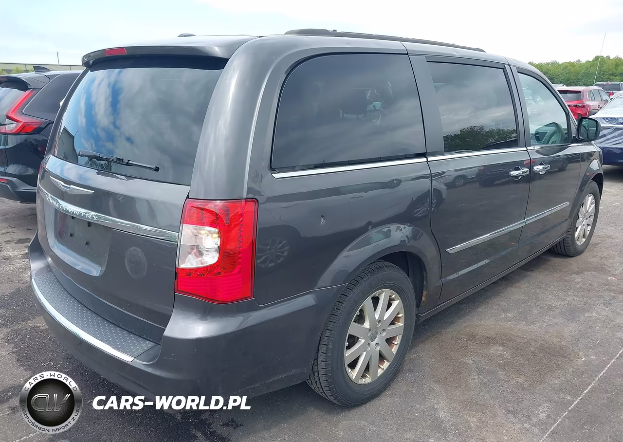2015 Chrysler Town & Country Touring VIN:2C4RC1BGXFR539092 - 4