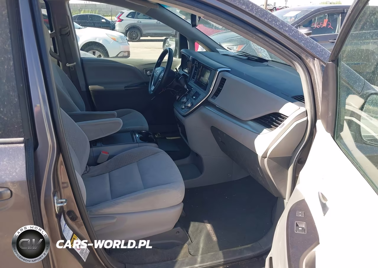 2015 Toyota Sienna Le 7 Passenger VIN:5TDJK3DC6FS105636 - 5