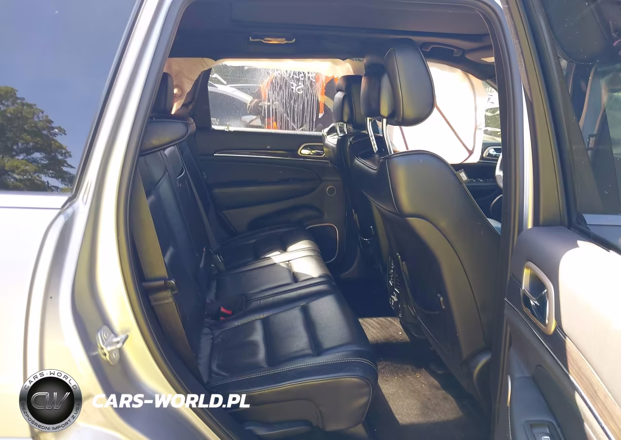 2015 Jeep Grand Cherokee Overland VIN:1C4RJFCT6FC914337 - 8
