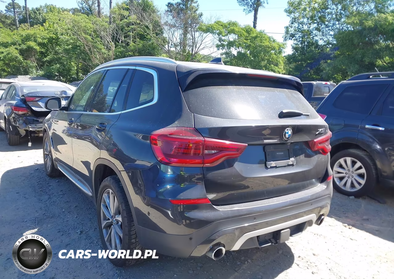 2018 BMW X3 xDrive30I VIN:5UXTR9C58JLC73140 - 3