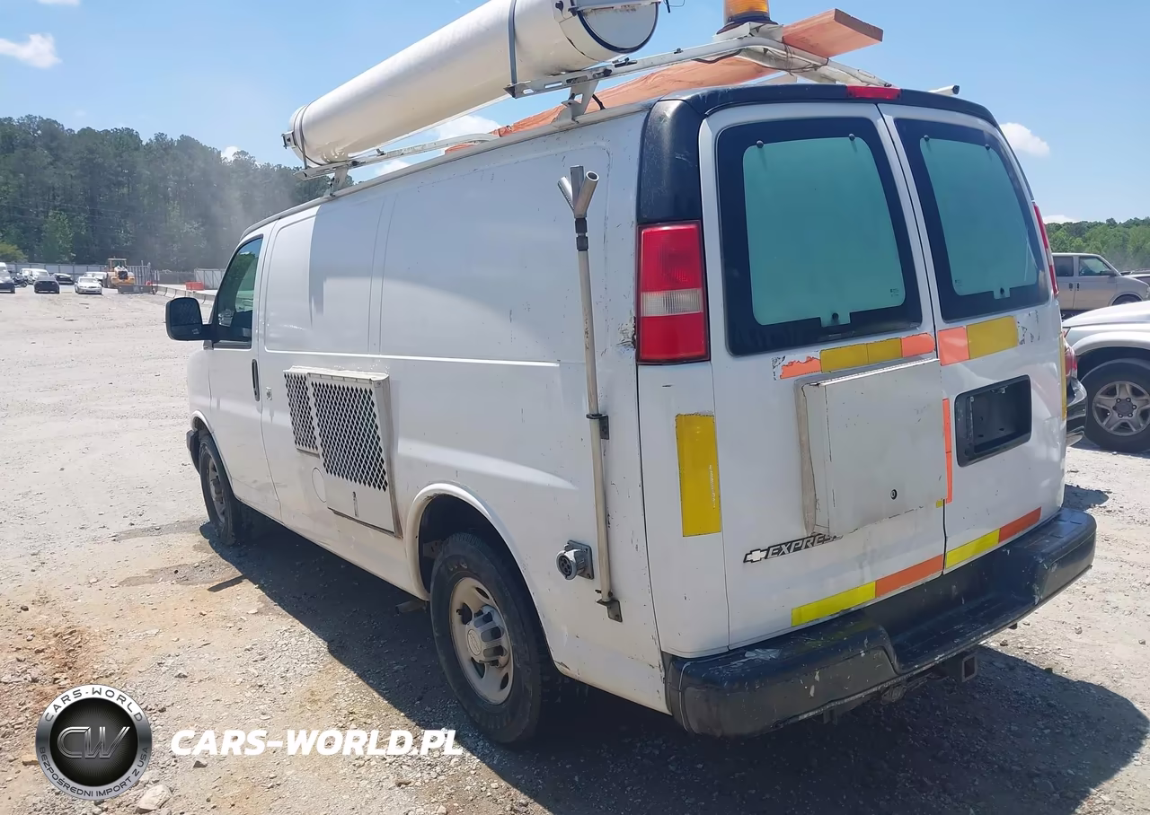 2008 Chevrolet Express Work Van VIN:1GCHG35K781161719 - 3