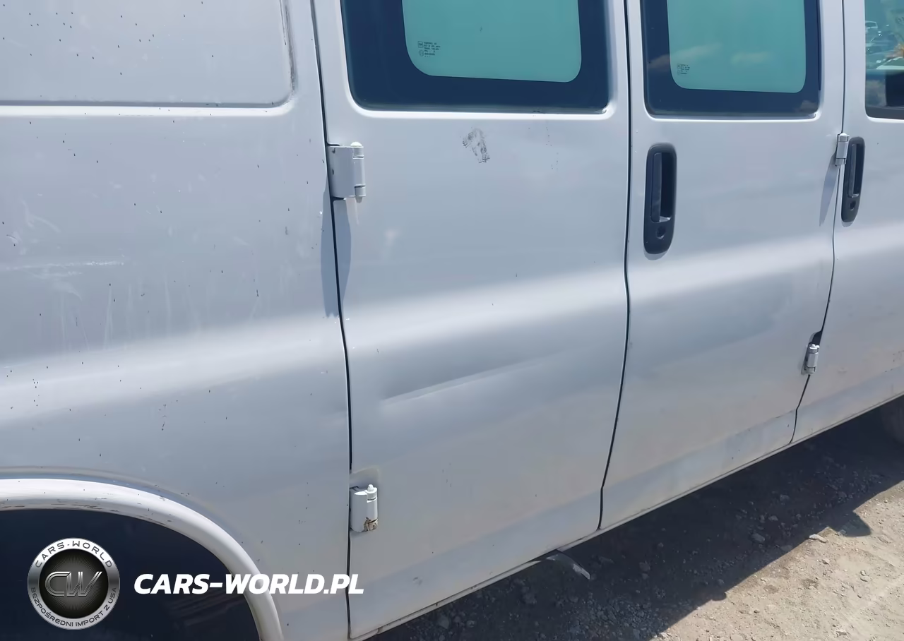 2008 Chevrolet Express Work Van VIN:1GCHG35K781161719 - 6