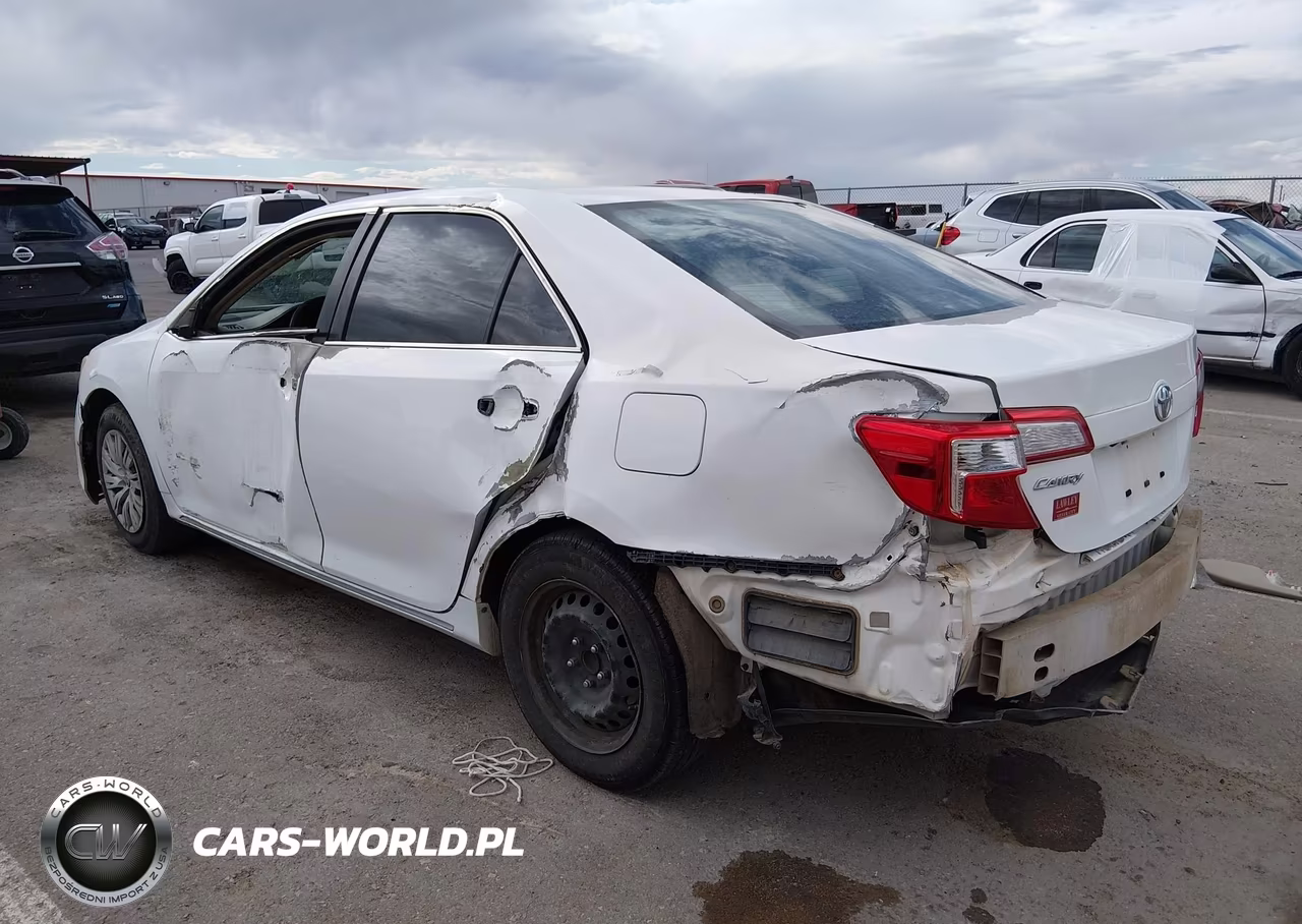 2014 Toyota Camry Le VIN:4T4BF1FK5ER374725 - 13