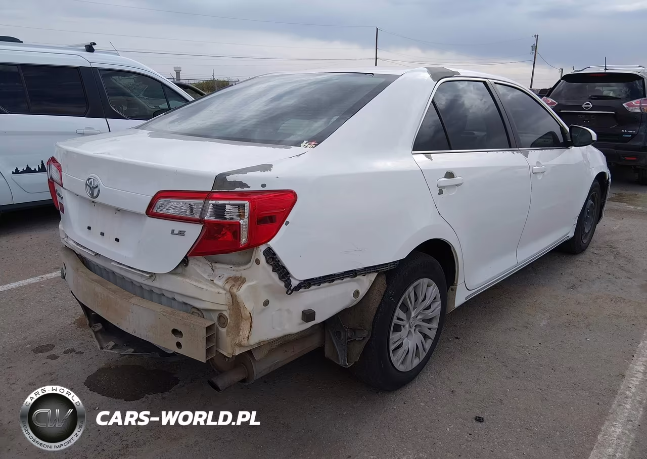 2014 Toyota Camry Le VIN:4T4BF1FK5ER374725 - 4