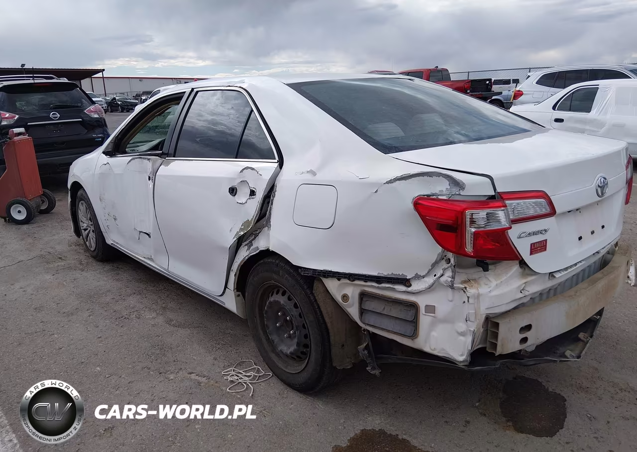 2014 Toyota Camry Le VIN:4T4BF1FK5ER374725 - 6
