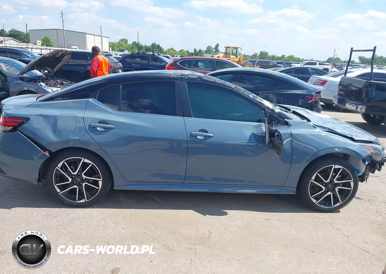 2025 Nissan Sentra Sr VIN:3N1AB8DV3SY215368 - 14