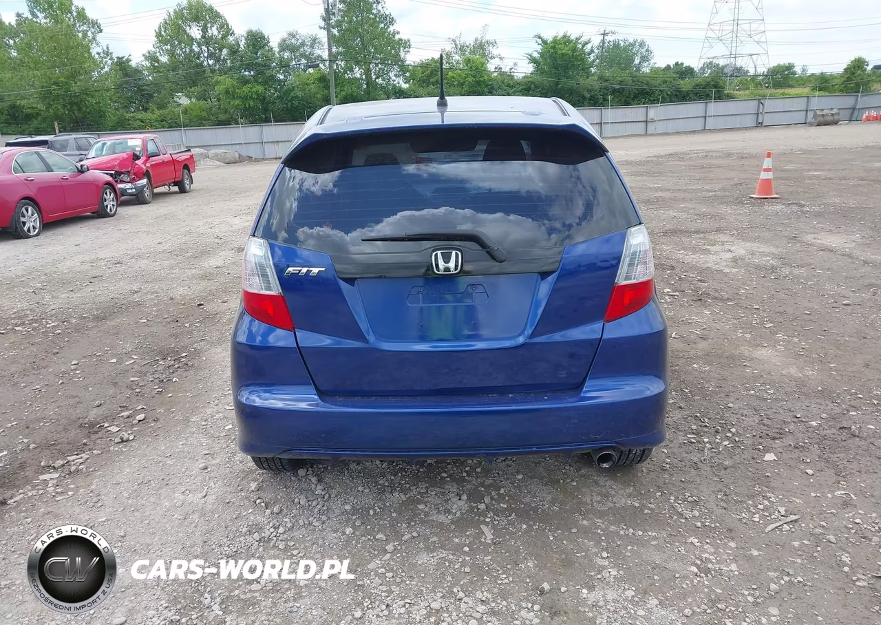 2010 Honda Fit Sport VIN:JHMGE8H47AS020238 - 16