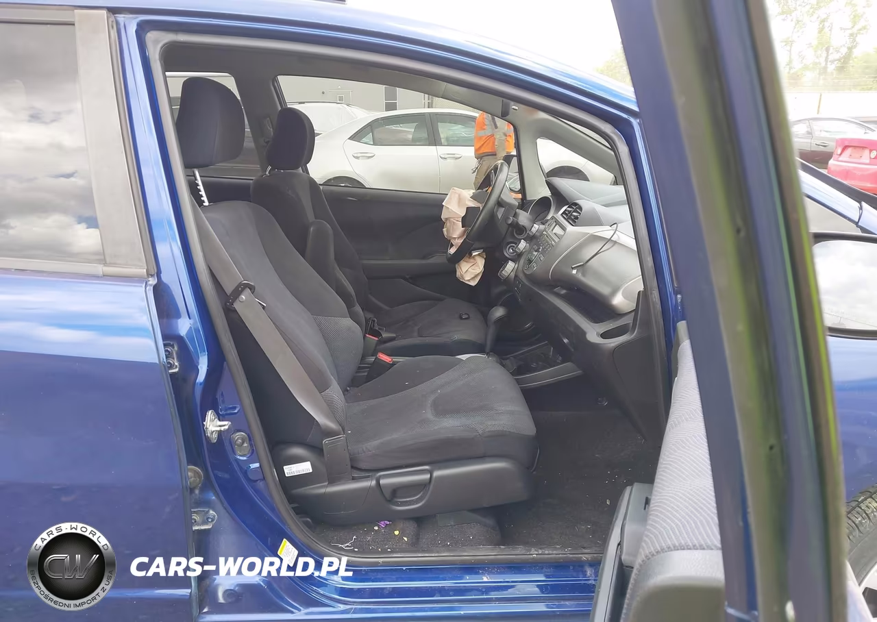 2010 Honda Fit Sport VIN:JHMGE8H47AS020238 - 5