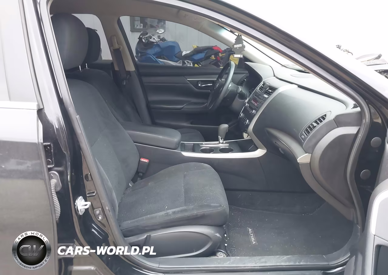 2015 Nissan Altima 2.5 S VIN:1N4AL3AP1FC471256 - 4