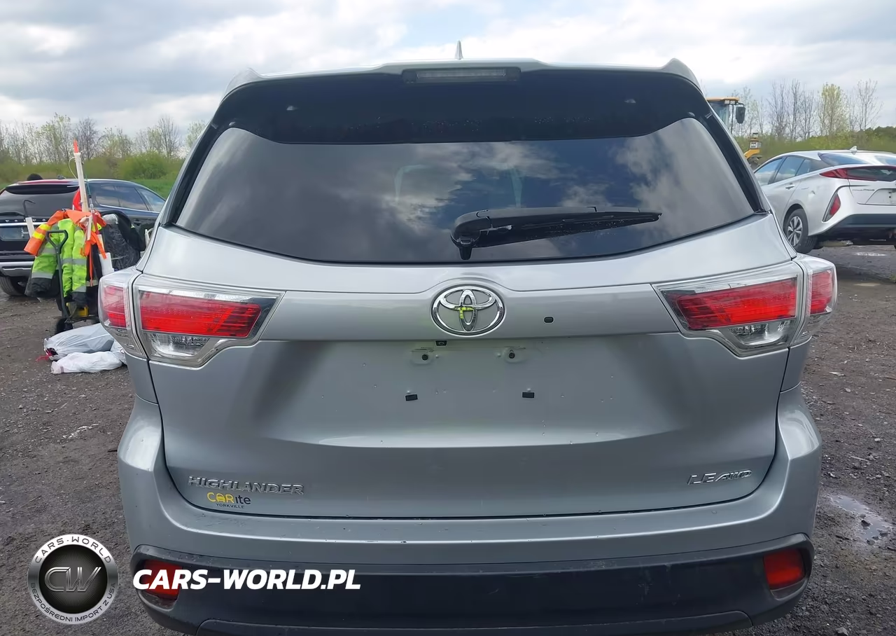 2016 Toyota Highlander Le Plus V6 VIN:5TDBKRFH2GS274635 - 16