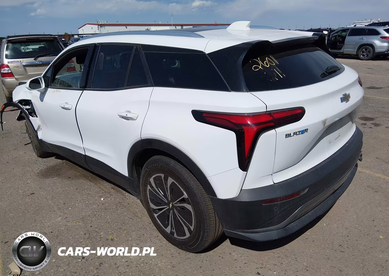 2025 Chevrolet Blazer Ev Lt Awd VIN:3GNKDGRJ5SS109915 - 3