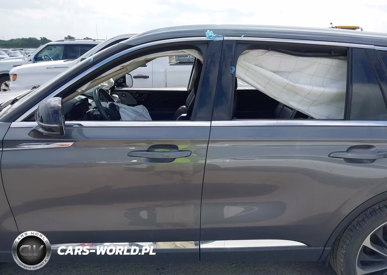 2023 Lincoln Aviator Reserve VIN:5LM5J7XCXPGL18214 - 13