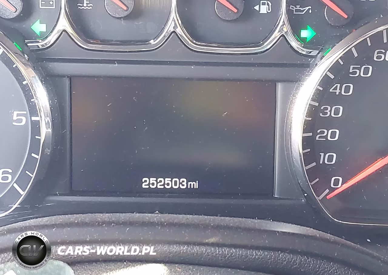 2015 Chevrolet Tahoe Ltz VIN:1GNSKCKCXFR218180 - 15
