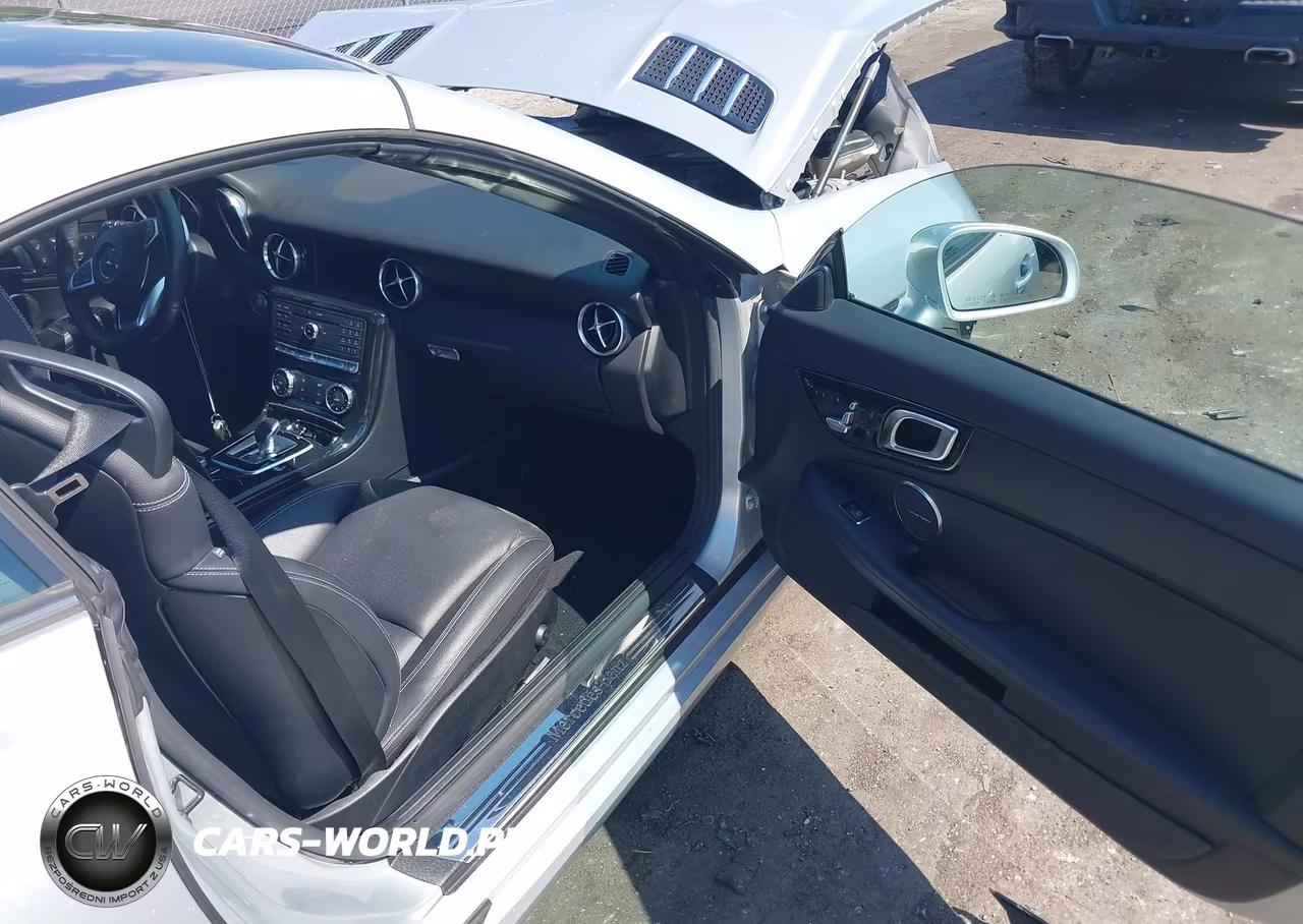 2017 Mercedes-Benz Slc 300 VIN:WDDPK3JA7HF137114 - 5