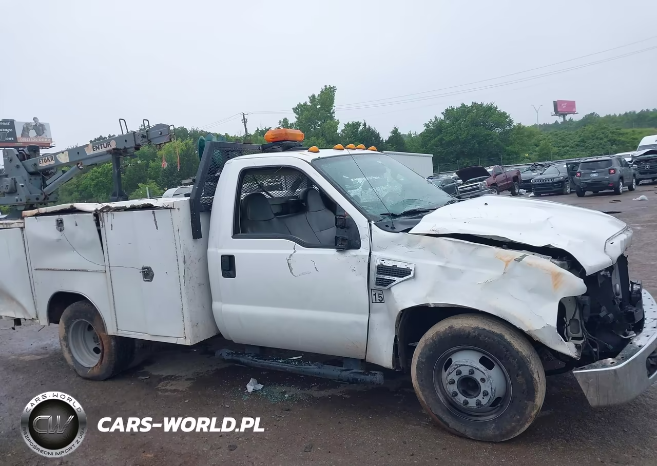 2010 Ford F-350 Chassis Xl-Xlt VIN:1FDWF3GY4AEA26316 - 13