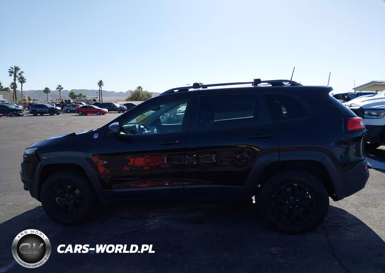 2016 Jeep Cherokee Trailhawk VIN:1C4PJMBS6GW103089 - 14
