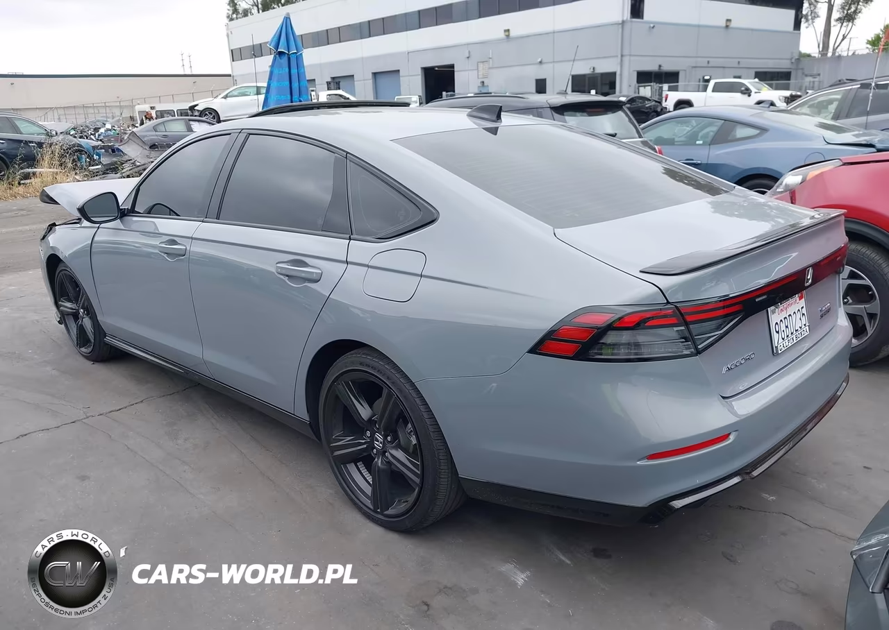 2023 Honda Accord Hybrid Sport-L VIN:1HGCY2F77PA028664 - 3