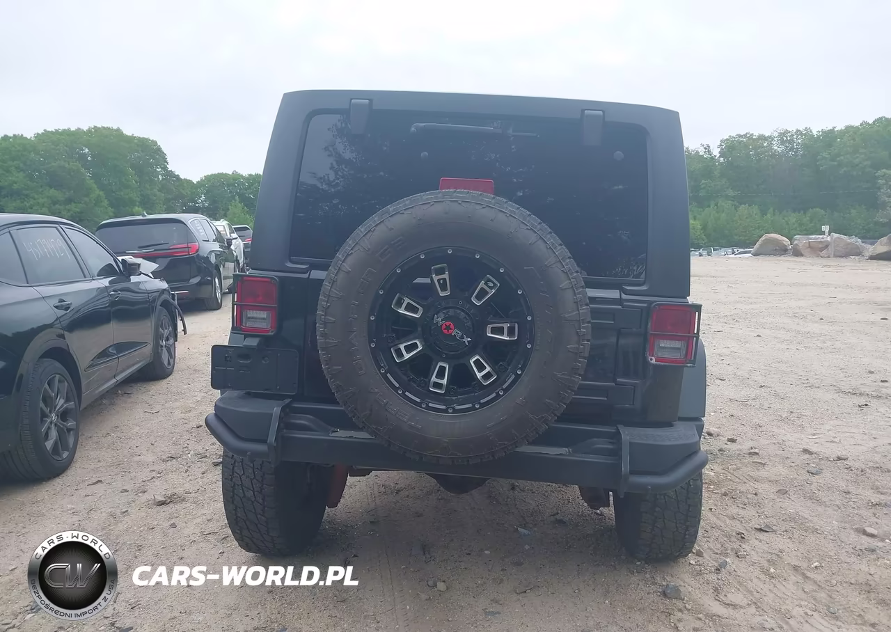 2013 Jeep Wrangler Unlimited Moab VIN:1C4HJWEGXDL602238 - 17