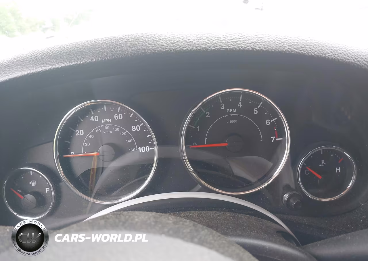 2013 Jeep Wrangler Unlimited Moab VIN:1C4HJWEGXDL602238 - 7