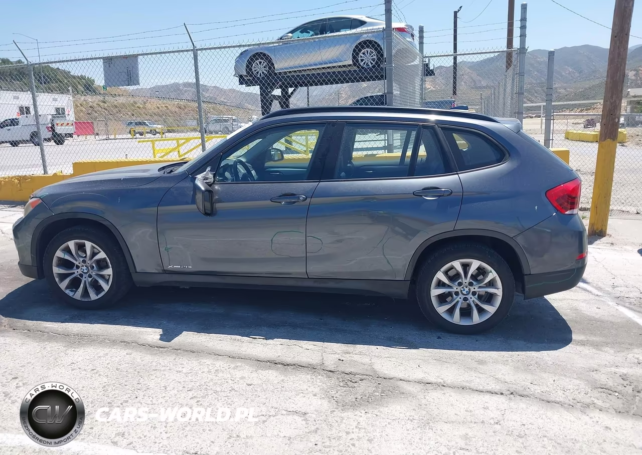 2014 BMW X1 xDrive28I VIN:WBAVL1C51EVY16989 - 14