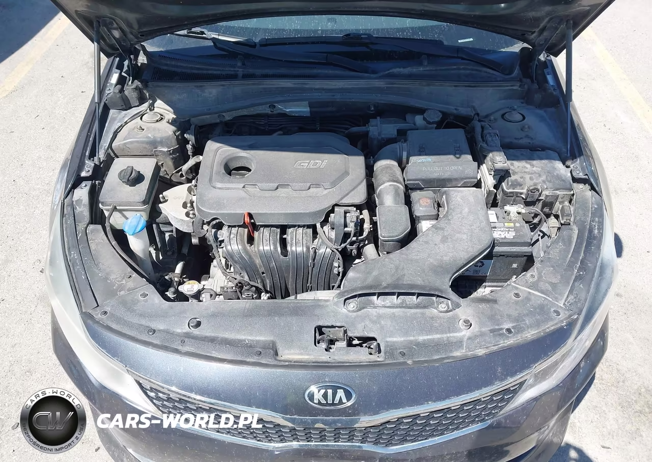 2018 Kia Optima S VIN:5XXGT4L35JG251390 - 10