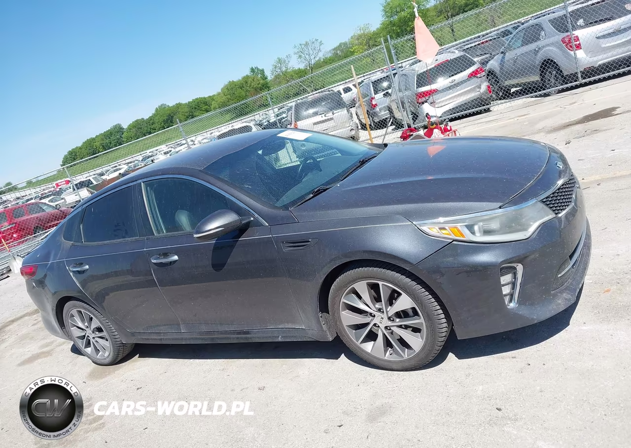 2018 Kia Optima S VIN:5XXGT4L35JG251390 - 14