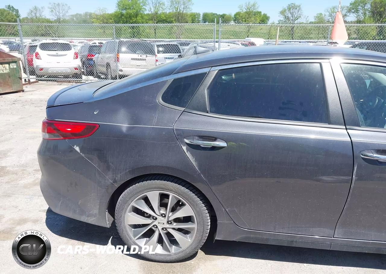 2018 Kia Optima S VIN:5XXGT4L35JG251390 - 18