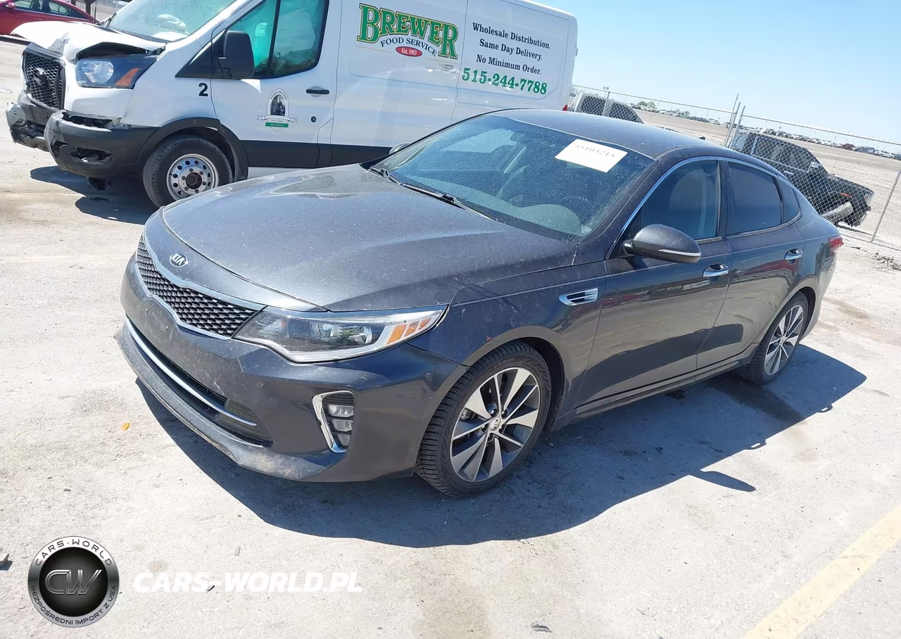 2018 Kia Optima S VIN:5XXGT4L35JG251390 - 2