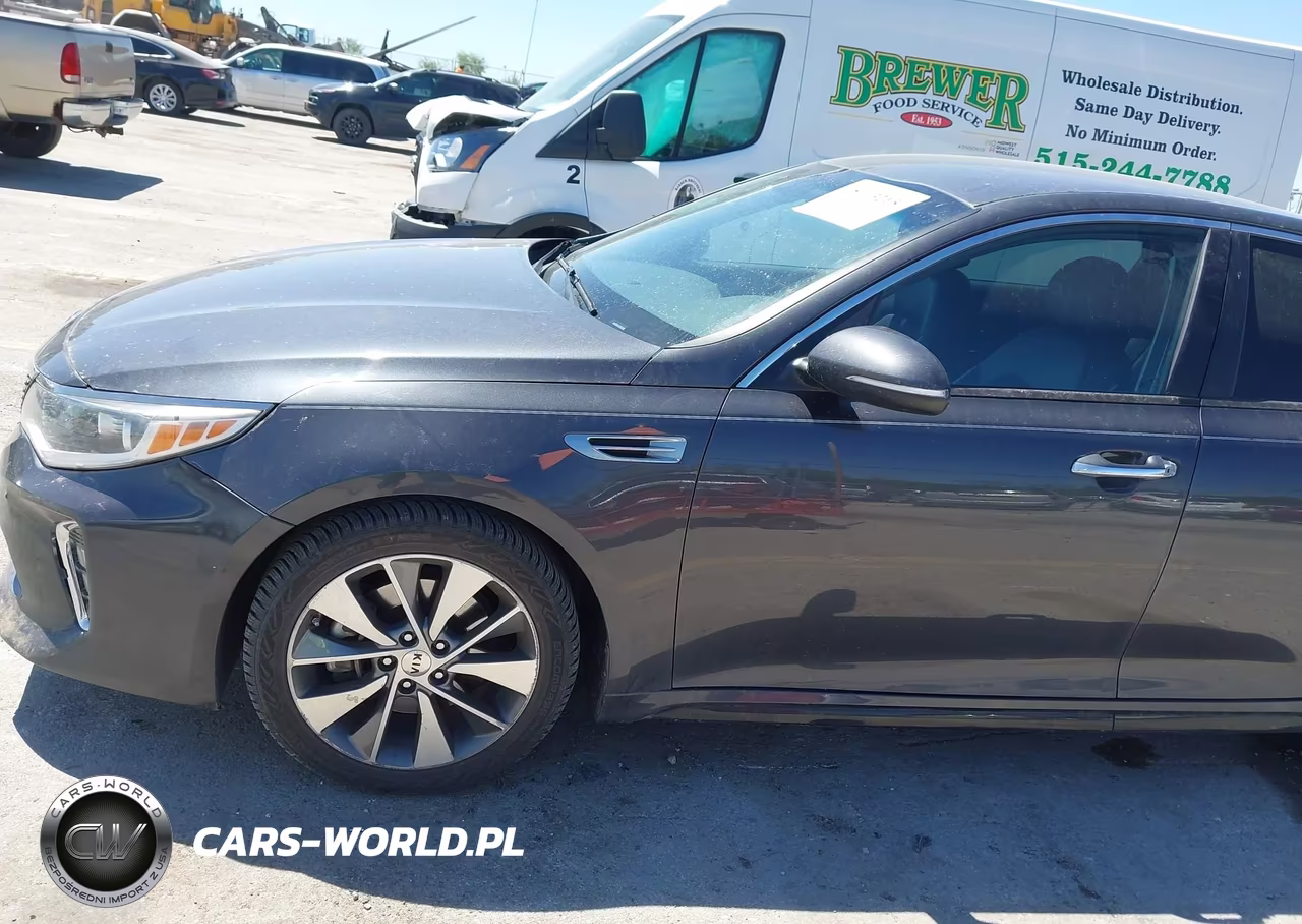 2018 Kia Optima S VIN:5XXGT4L35JG251390 - 21