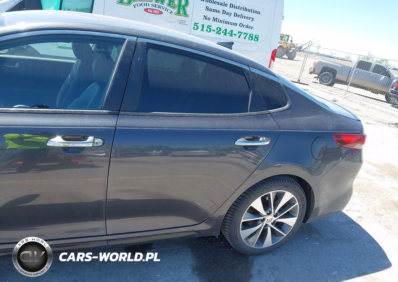 2018 Kia Optima S VIN:5XXGT4L35JG251390 - 22