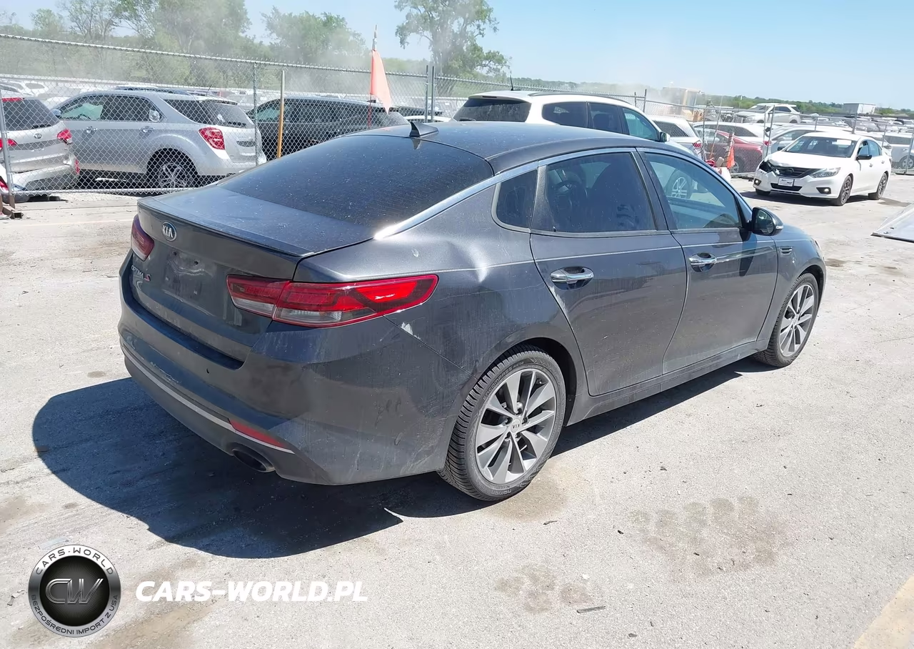 2018 Kia Optima S VIN:5XXGT4L35JG251390 - 4