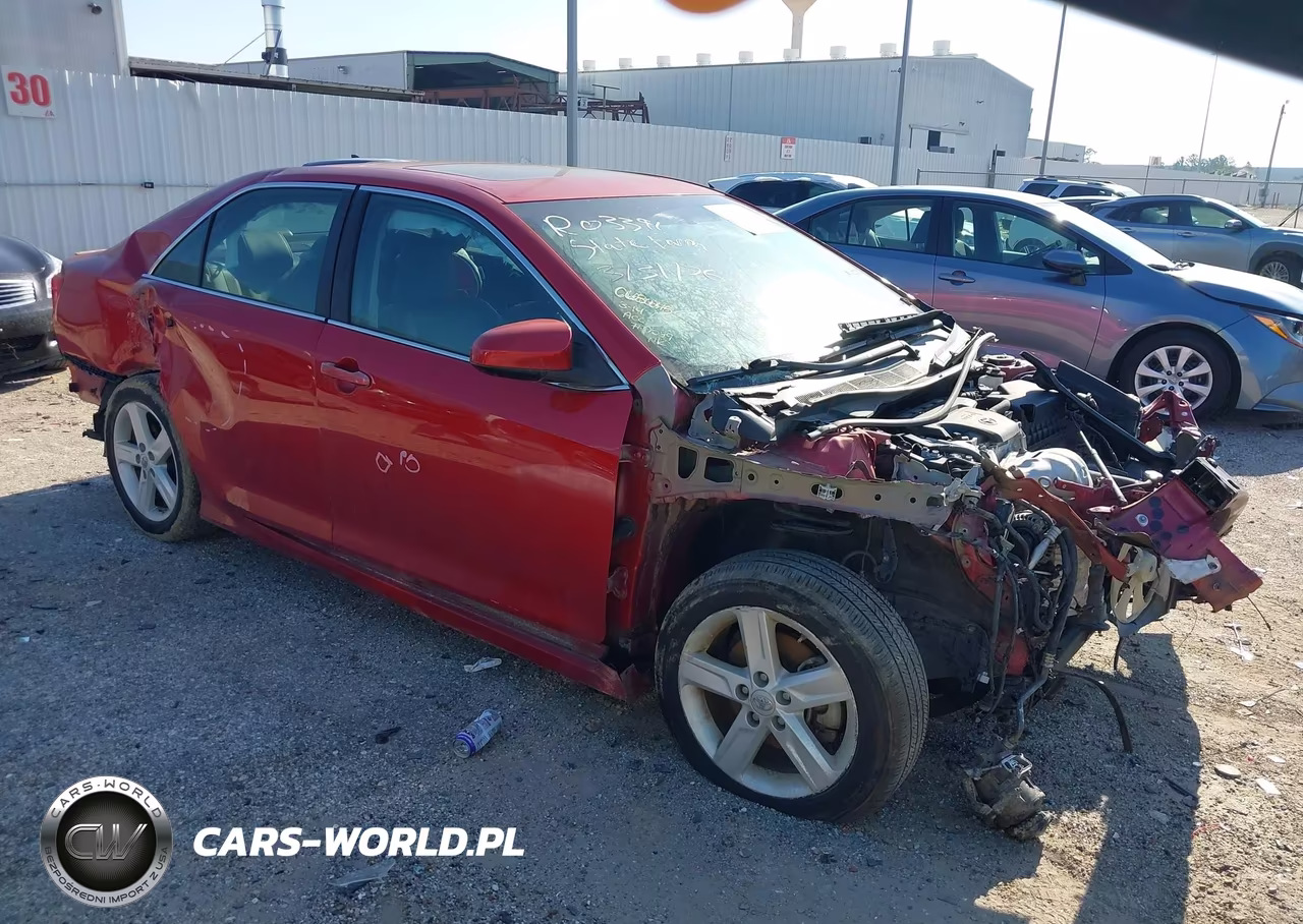 2014 Toyota Camry Se – zdjęcie 1 z 17