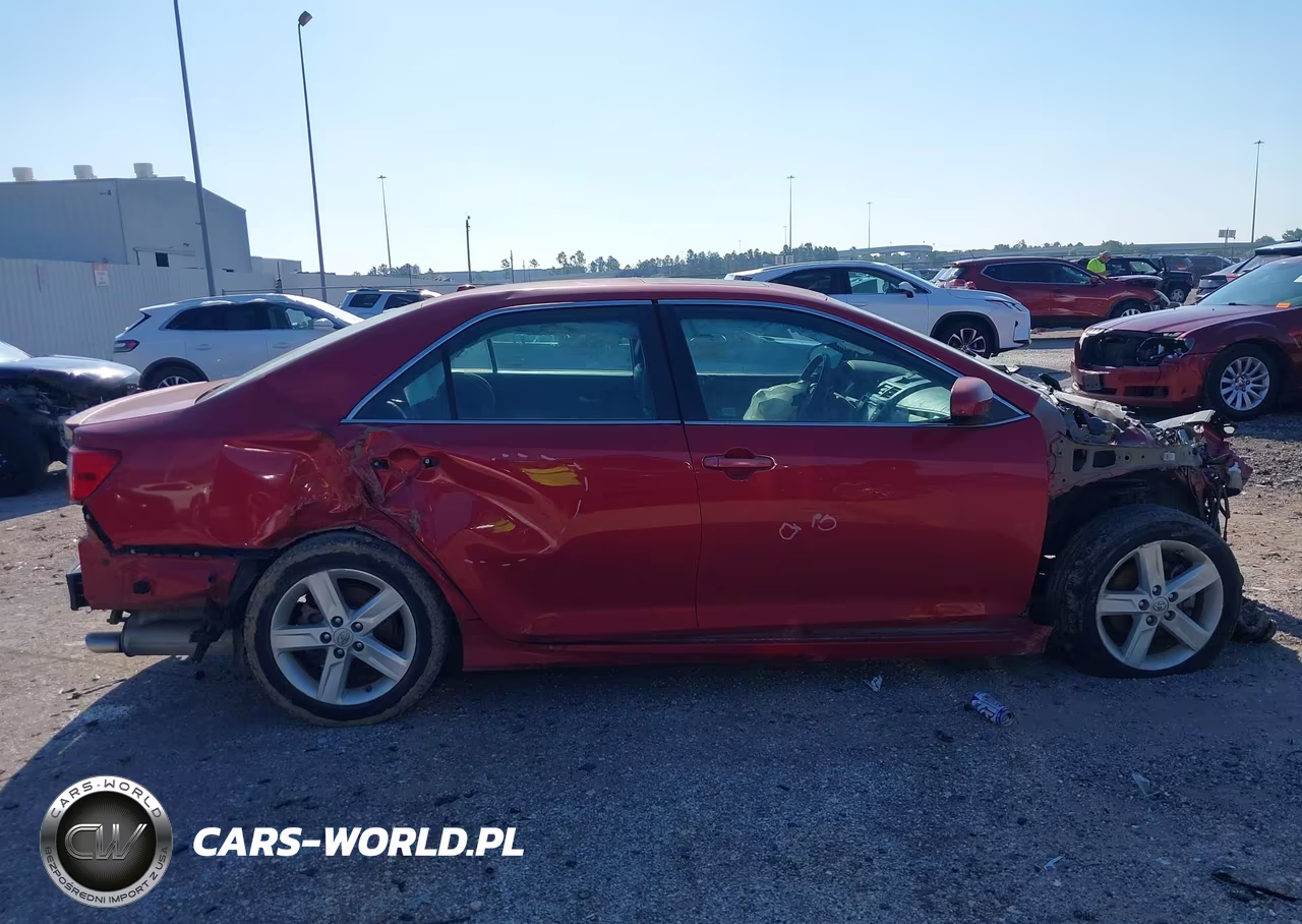 2014 Toyota Camry Se VIN:4T1BF1FK4EU820549 - 13
