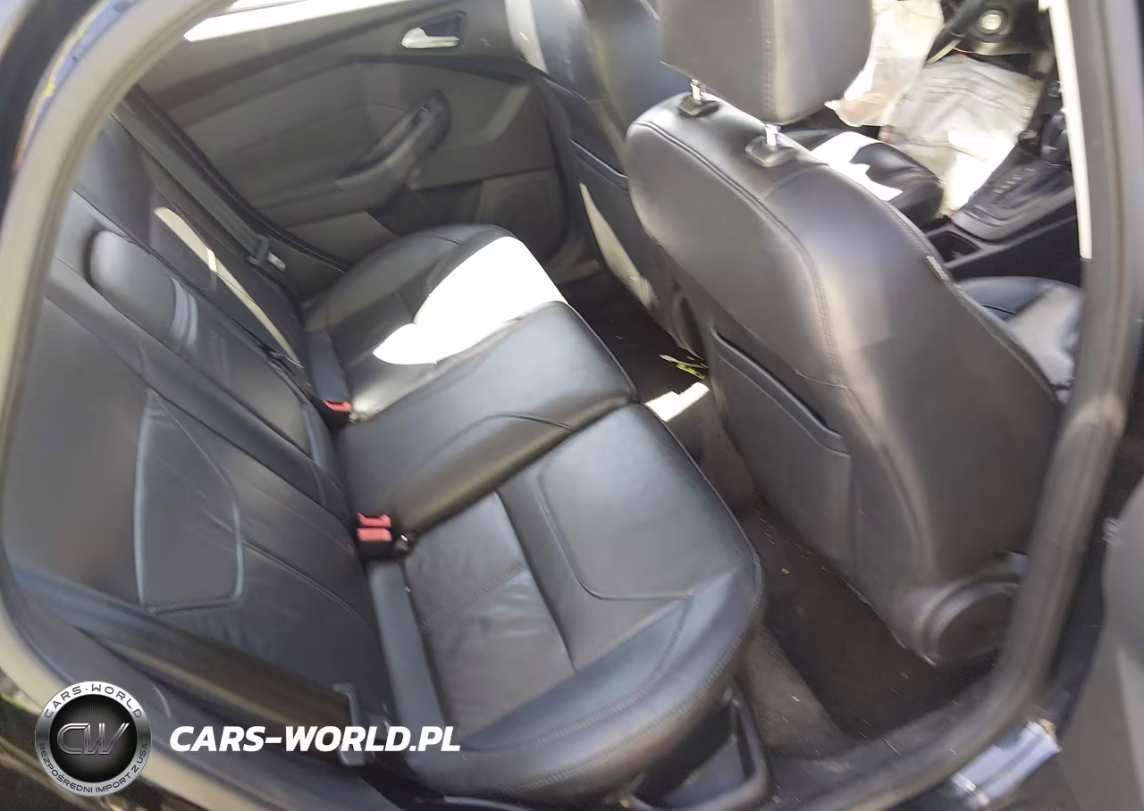 2016 Ford Focus Se VIN:1FADP3F25GL222068 - 8