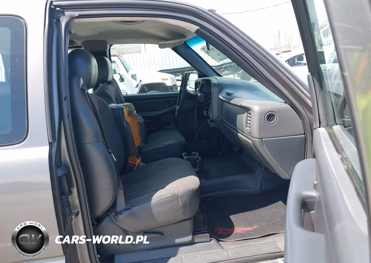 2001 Chevrolet Silverado 1500 VIN:2GCEC19W711374282 - 5