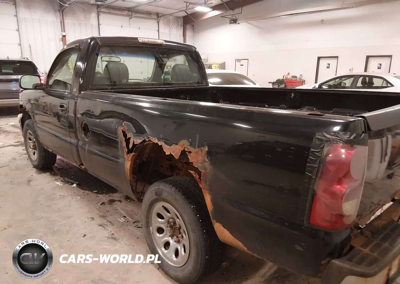 2004 Chevrolet Silverado 1500 Work Truck VIN:1GCEK14V24Z345897 - 3