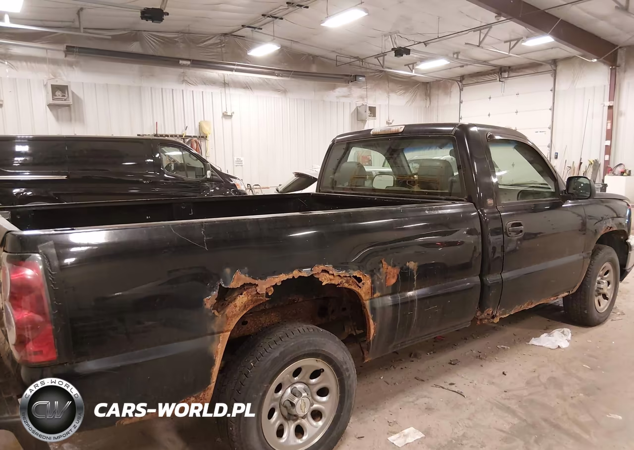 2004 Chevrolet Silverado 1500 Work Truck VIN:1GCEK14V24Z345897 - 4