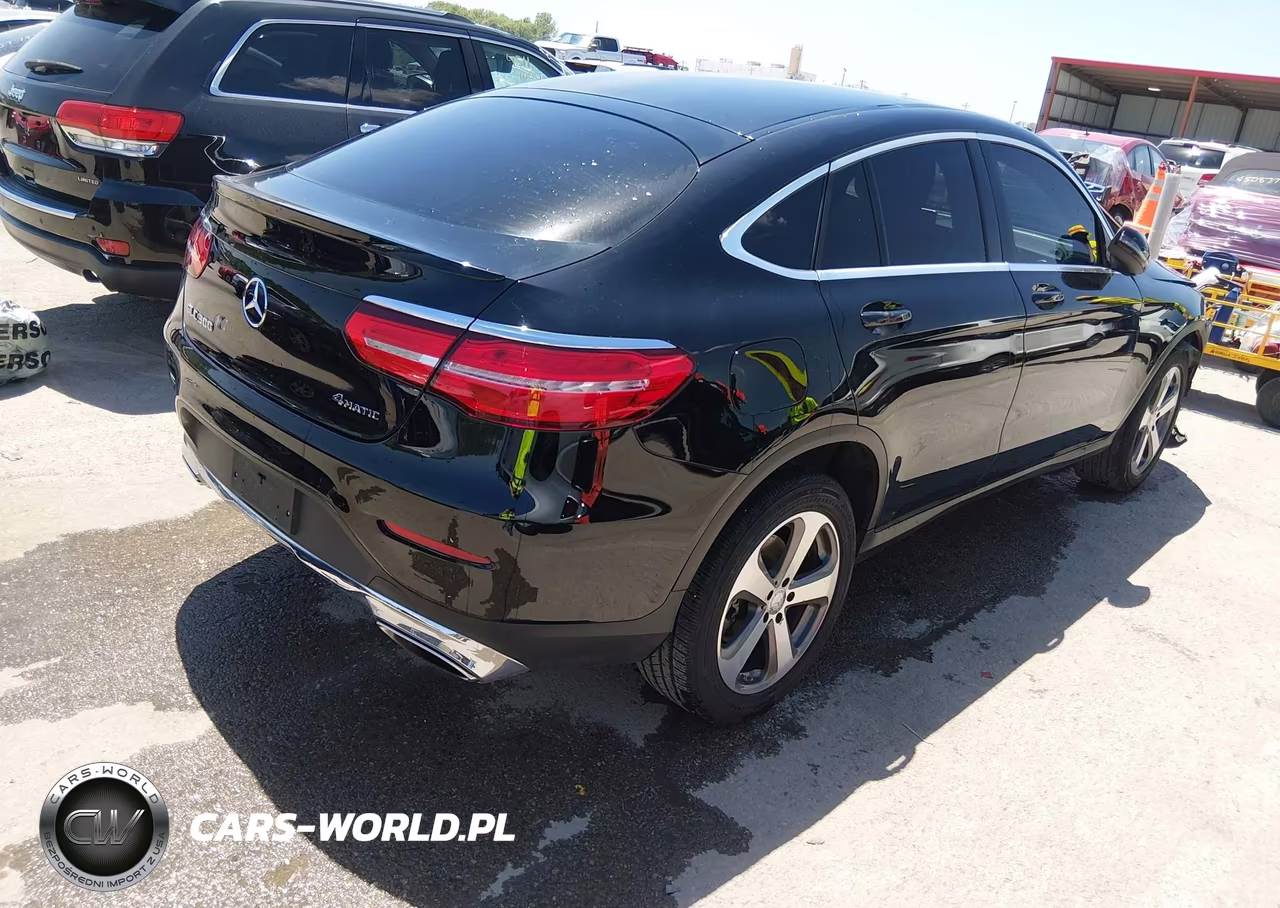 2017 Mercedes-Benz Glc 300 Coupe 4Matic VIN:WDC0J4KB6HF200631 - 4